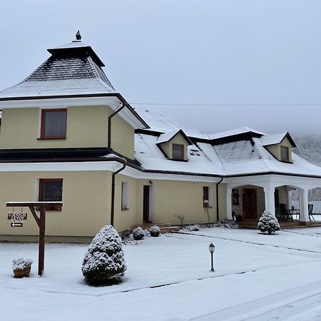 Penzion U Dvoch Levov Oravsky Podzamok Bagian luar foto