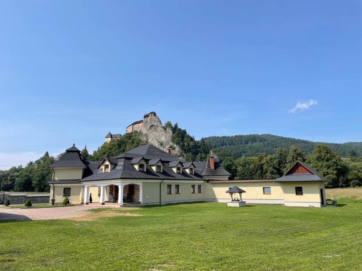 Penzion U Dvoch Levov Oravsky Podzamok Bagian luar foto